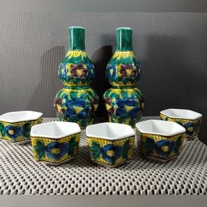 Vintage Japanese Kutani Ware Porcelain Sake Set including 2 Tokkuri Sake Bottles